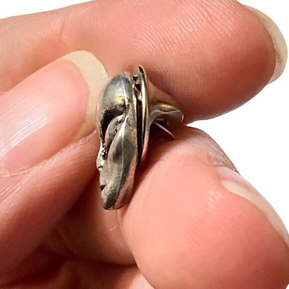 Alien Head Silver Tone Tack Pin Tie Tack Jacket Pin - Picture 2 of 5